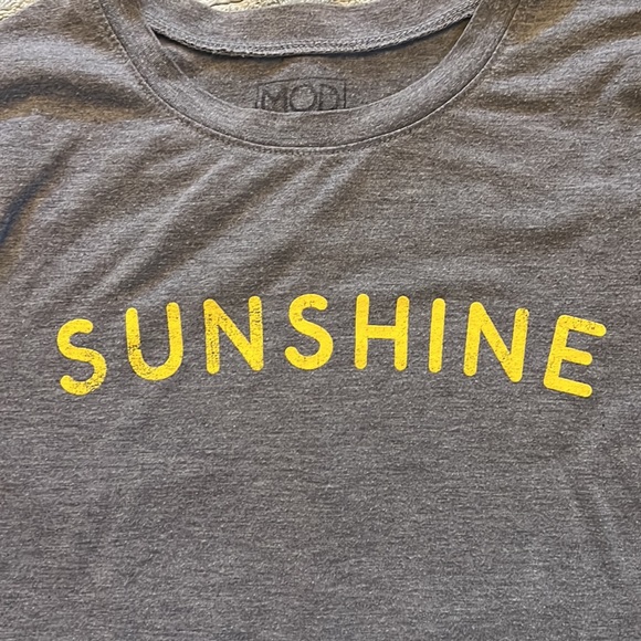 Graphic tee shirt, funny, cute, or sarcastic haha - medium - Picture 8 of 11